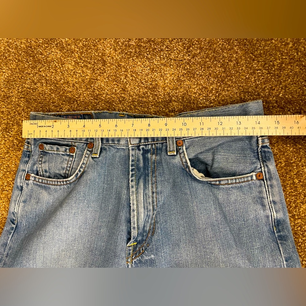 Lucky Brand Relaxed Jeans Size 29 Ladies Mens Perfectly Worn-In Just Right - Picture 13 of 16